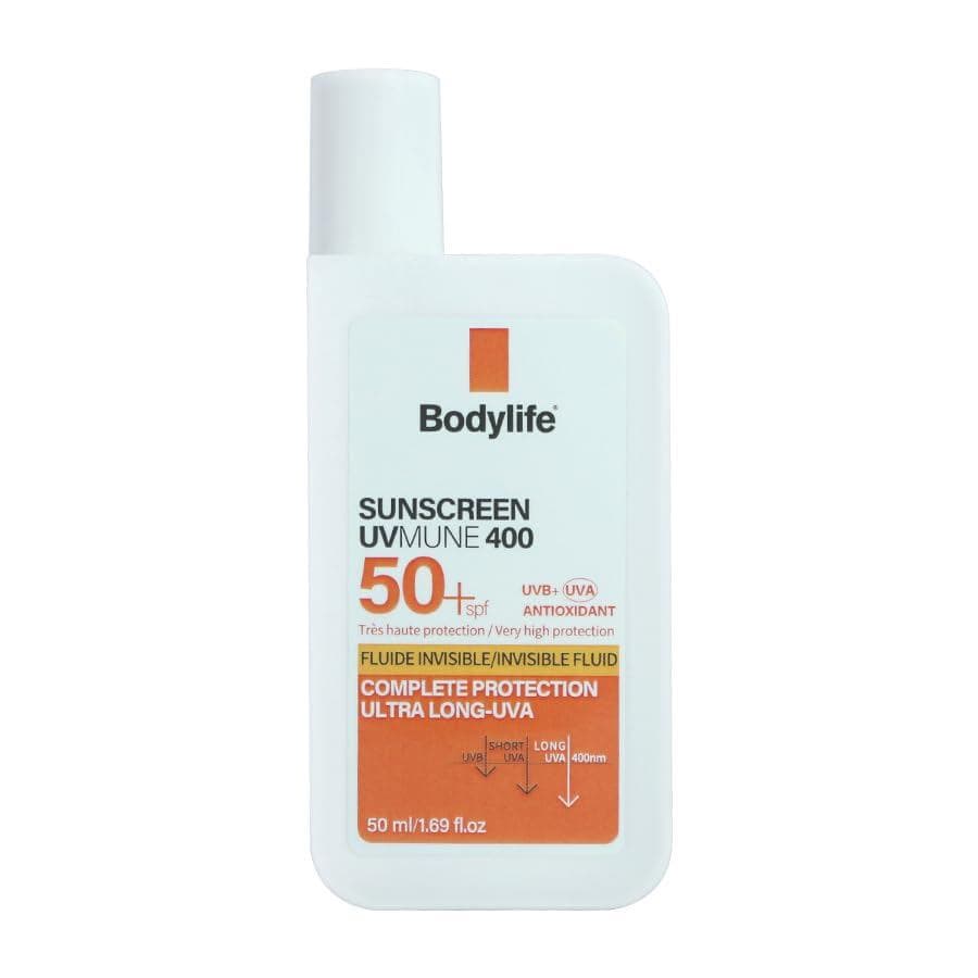 Protetor solar facial FPS50+ com proteção solar de amplo espectro, contendo antioxidantes, dióxido de titânio e óxido de
