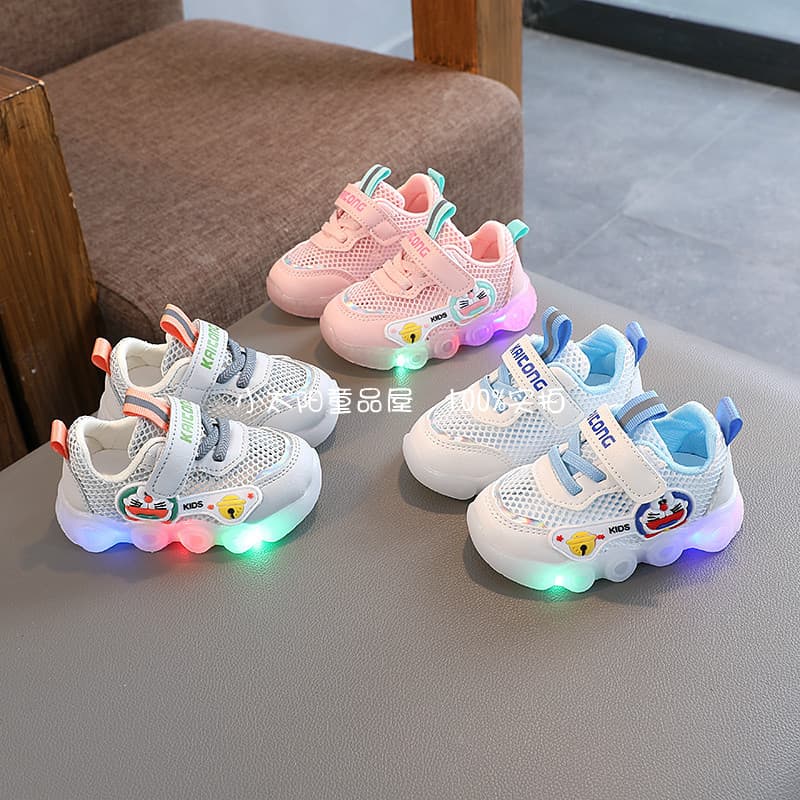 Sapatos de verão para bebês, meninos e meninas, tênis de iluminação, 1-3 anos de idade, sola macia, sapatos de rede de i