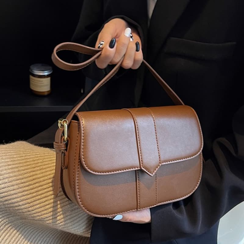 Bolsa pequena feminina 2023 primavera verão novo estilo All-Match Retro sela saco moda textura de um ombro axila saco do