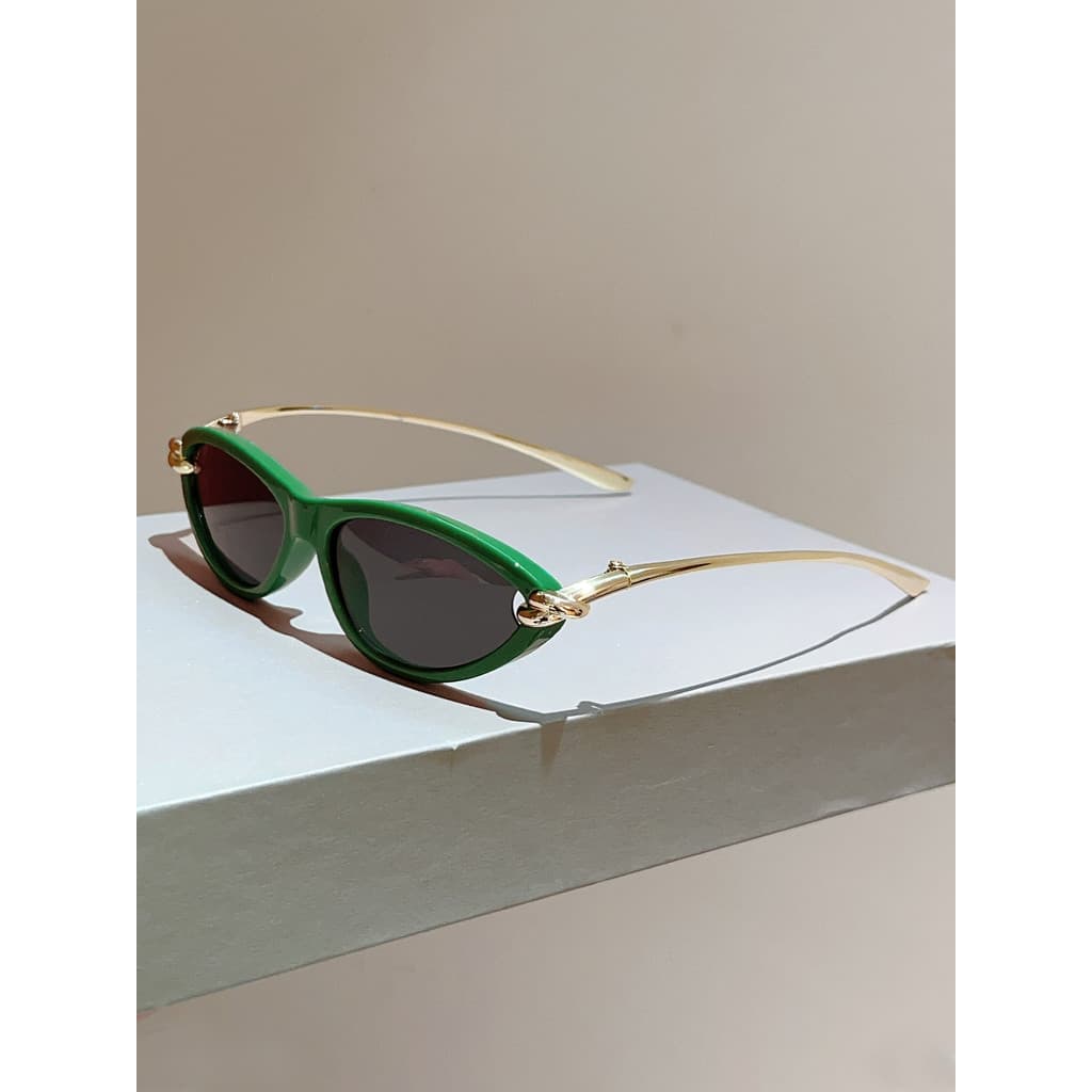 Europeu europeu americano moda estilo na moda Metal atado óculos de sol feminino novo estilo Retro olho de gato rua tiro