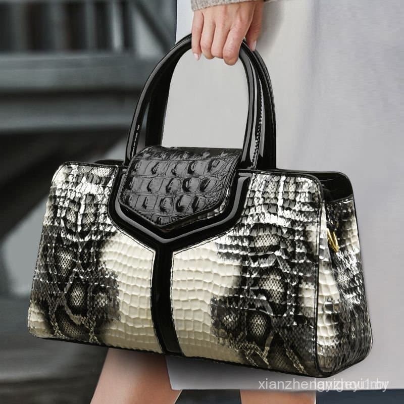 Bolsa de Ombro/Mensageiro Feminina de Grande Capacidade, Estilo Novo 2023, em Couro Genuíno com Textura de Crocodilo