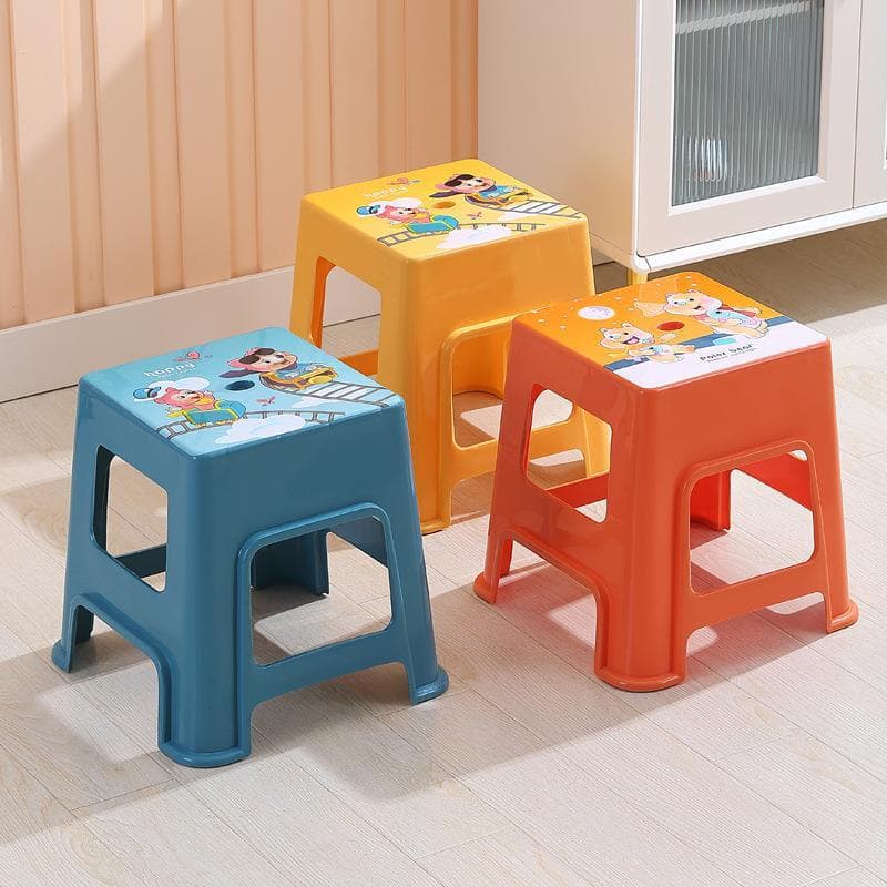 Cadeira infantil simples e moderna econômica, mesa de centro simples, mesa de jantar, cadeira de borracha empilhável, me