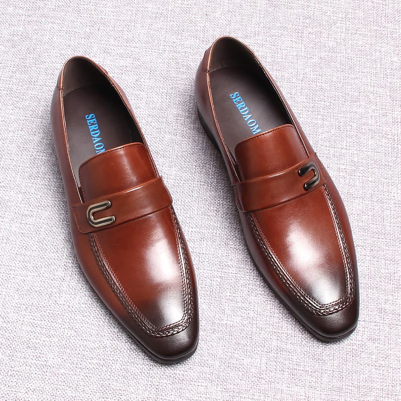 Mocassins de verão masculinos feitos à mão sapatos casuais britânicos de couro genuíno deslizamento em sapatos masculino