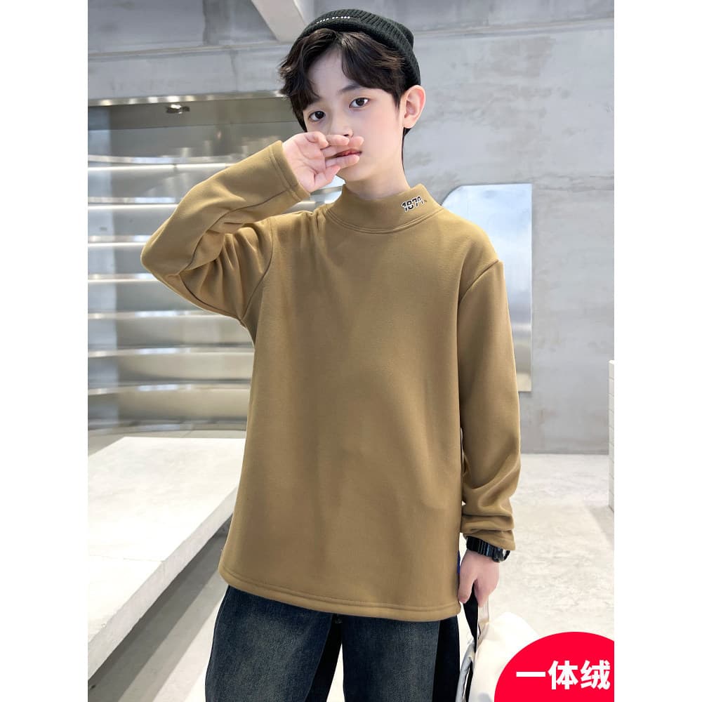 Camisa de fundo para meninos mais veludo engrossado inverno 2025 novo estilo médio grande crianças topo meninos meia gol