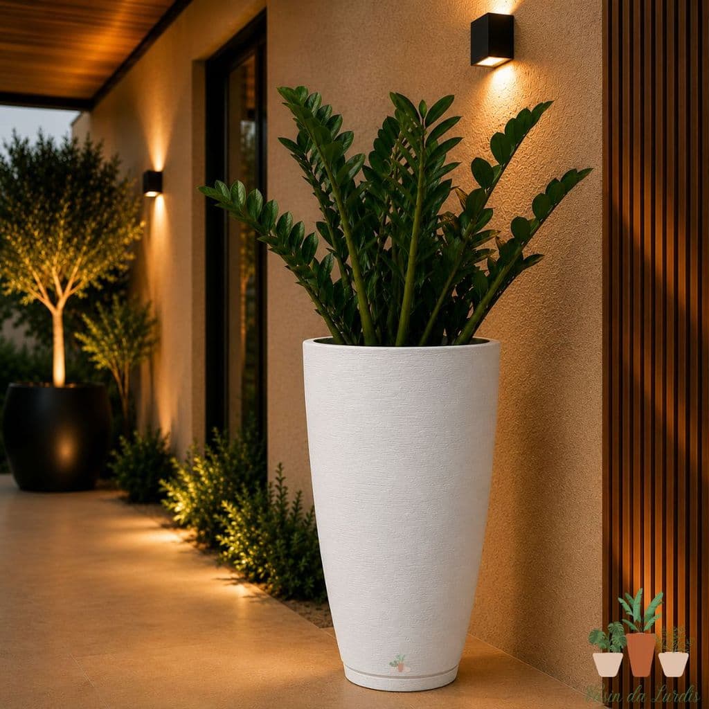 Vaso de Planta Modelo Cone Bojo 83 Cm, Sala Varanda Jardim. Ideal para Ambiente Interno E Externo