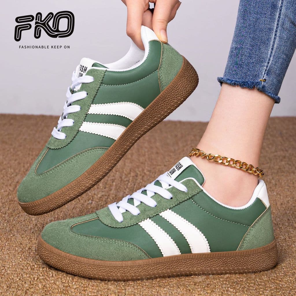 2026 Retro tênis feminino primavera outono novo estilo feminino esportes sapatos casuais sapatos de corrida moda Plus Si