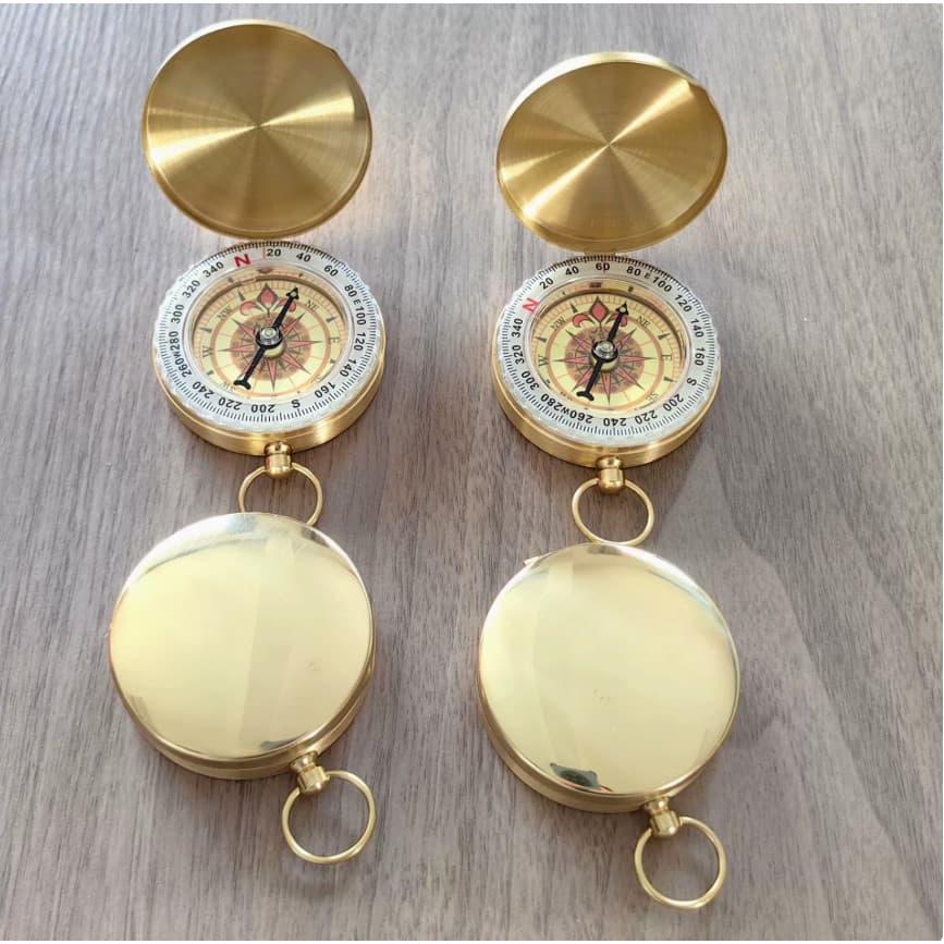 Bússola de cobre puro, estilo relógio de bolso G50, bússola multifuncional para montanhismo e atividades ao ar livre.
