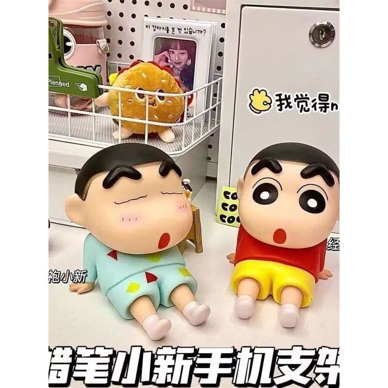 Crayon Shin-Chan Suporte para celular Moldura de suporte preguiçosa Enfeites de mesa de estilo fofo Modelo feito à mão B