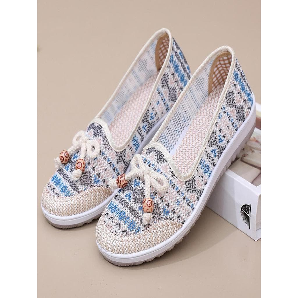 Velho pequim sapatos de pano feminino primavera outono novo estilo sola macia antiderrapante mãe sapatos de sola plana d
