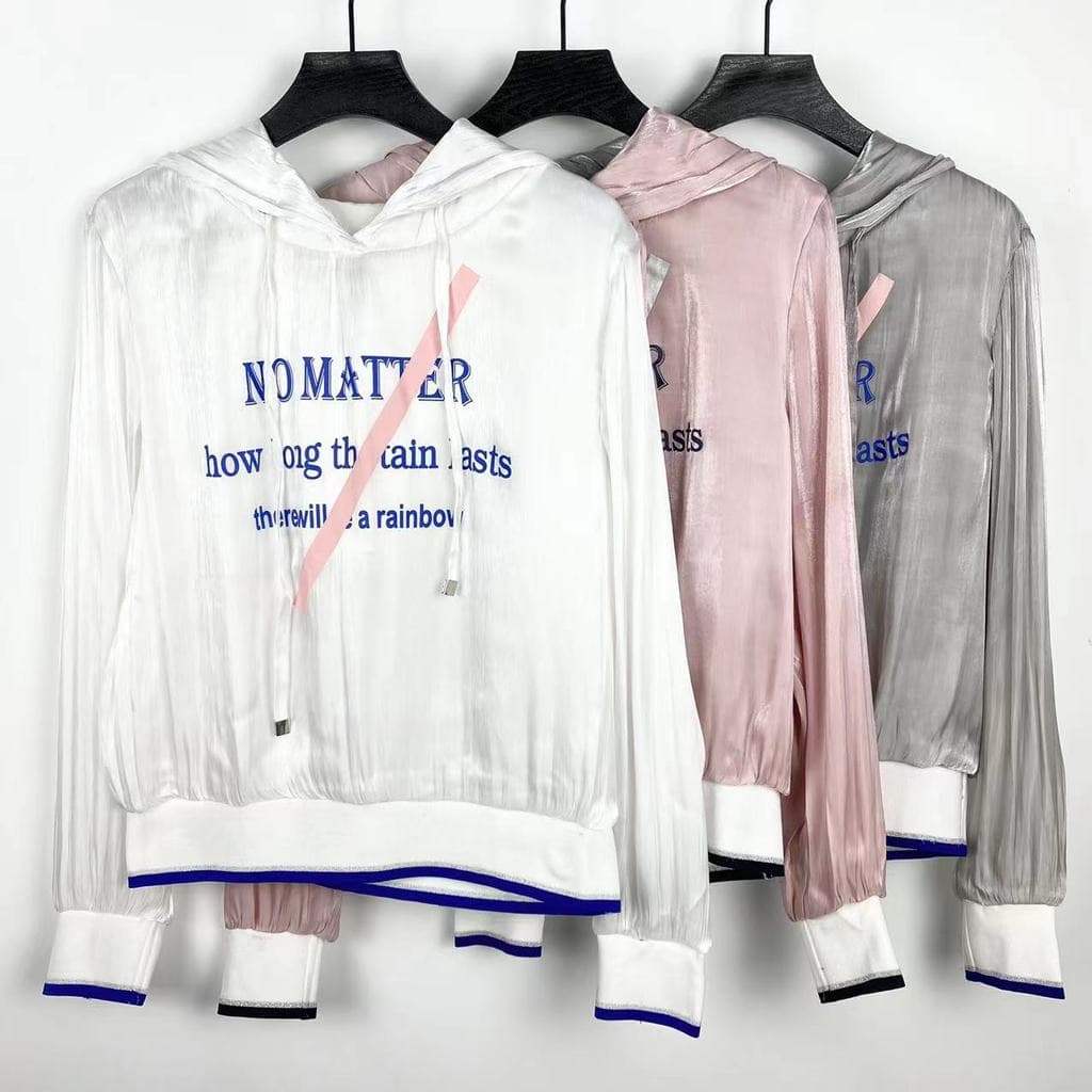 A0069 cordão com capuz carta impressa camisa pequena 2022 outono novo estilo feminino de manga comprida reduzindo a idad