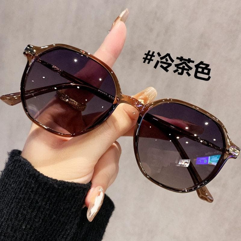 Japonês Anti-ultravioleta venda quente marrom óculos de sol cor legal óculos de sol feminino High-End sentimento adequad