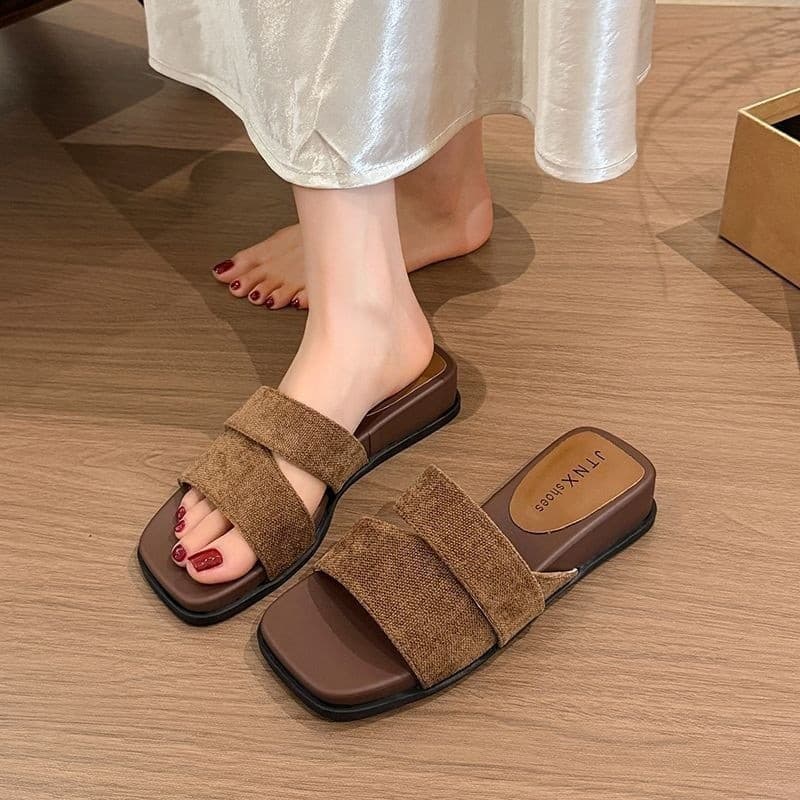 Francês bonito não cansado pés sandálias chinelos exterior Wear feminino 2026 verão enorme praia Flip-Flops FLR0