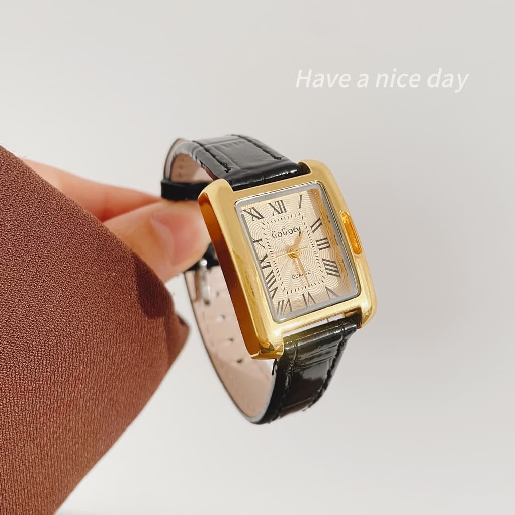 Retro pequeno relógio quadrado senhoras estudante relógio de quartzo ins estilo britânico moda simples cinto romano All-