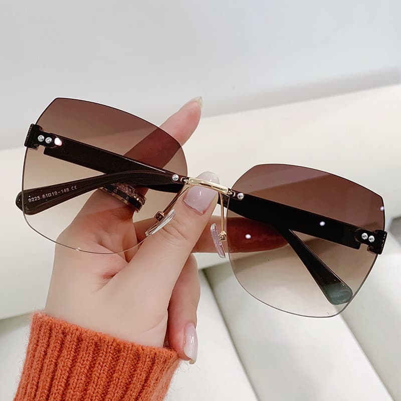 Óculos de Sol Femininos Retrô Sem Armação, Cor Gradiente, Moda de Verão, Proteção UV400, Modelo Feminino P6EN