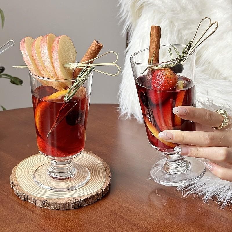 W inverno Mulled copo de vinho coquetel de natal simples taça de alto valor ligeiramente bêbado vinho cozido beber copo