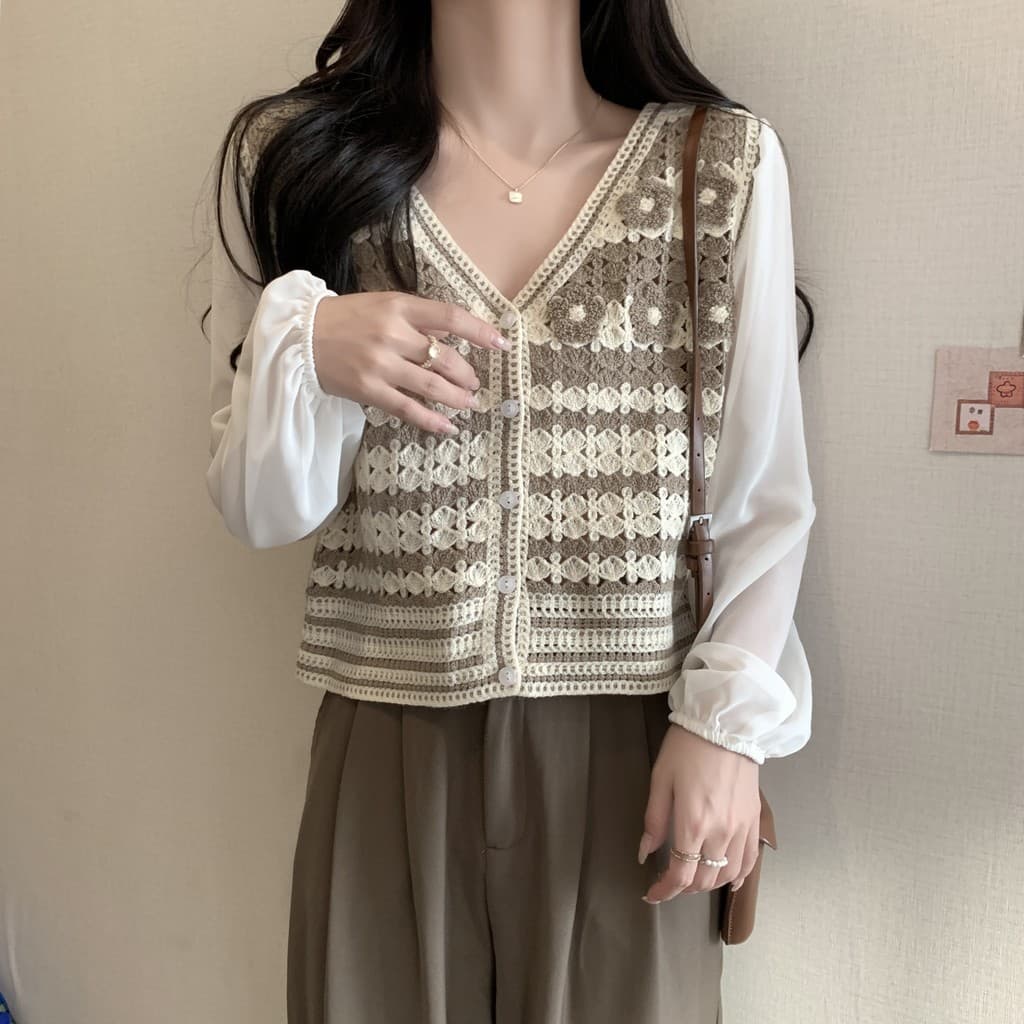 2025 outono novo estilo versão coreana Retro malhas oco bordado costura chique Design camisa influenciador topo