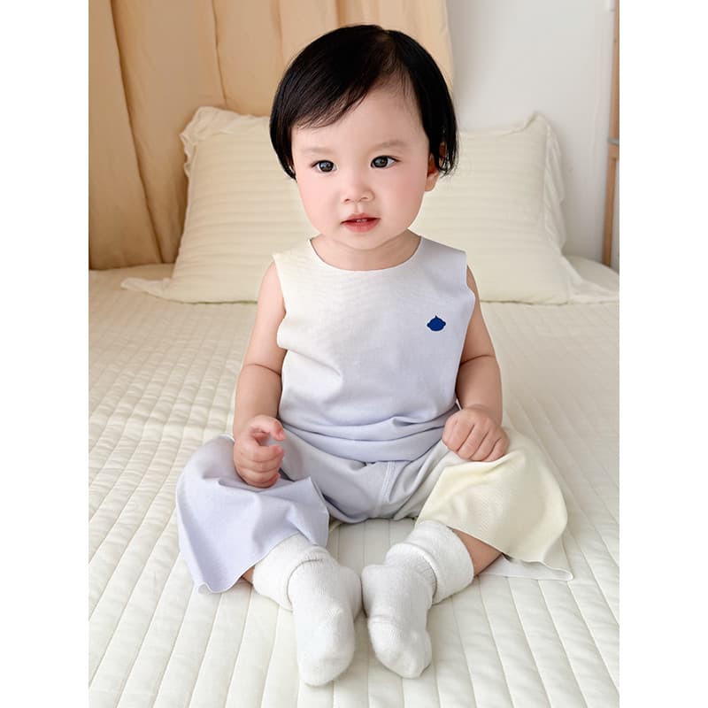 Legal sentimento bebê sem mangas topo único colete verão estilo fino alta elástica meninos meninas bebê colete camisa de