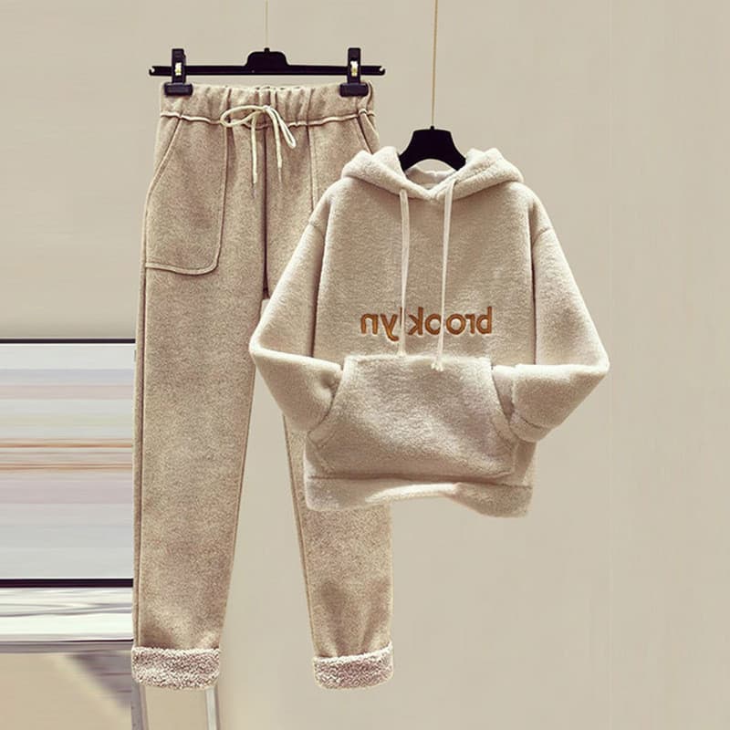 Imitação de lã de cordeiro engrossado terno feminino outono inverno novo moletom bordado feminino + calças largas de lã