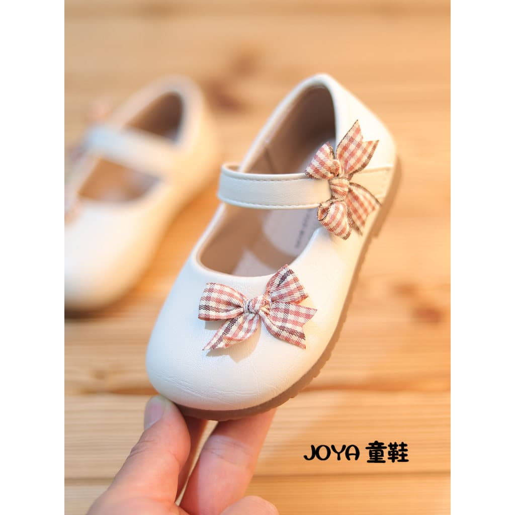 Sapatos de menina
