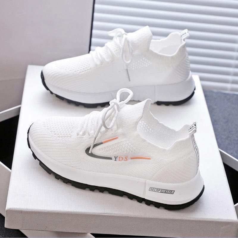 Novos sapatos femininos casuais leves respiráveis sapatos esportivos versão coreana All-Match voando tecido malha respir