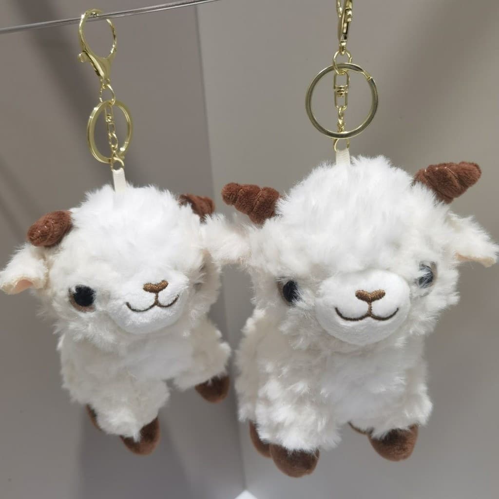 Pingente de pelúcia Alpaca de olho grande em estoque pronto|Brinquedo de Alpaca pequeno de alto valor, cabelo encaracola