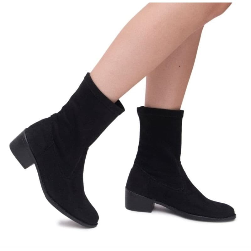 BOTA FEMININA BICO FINO CAMURÇA STRECH CANO CURTO fácil de calça