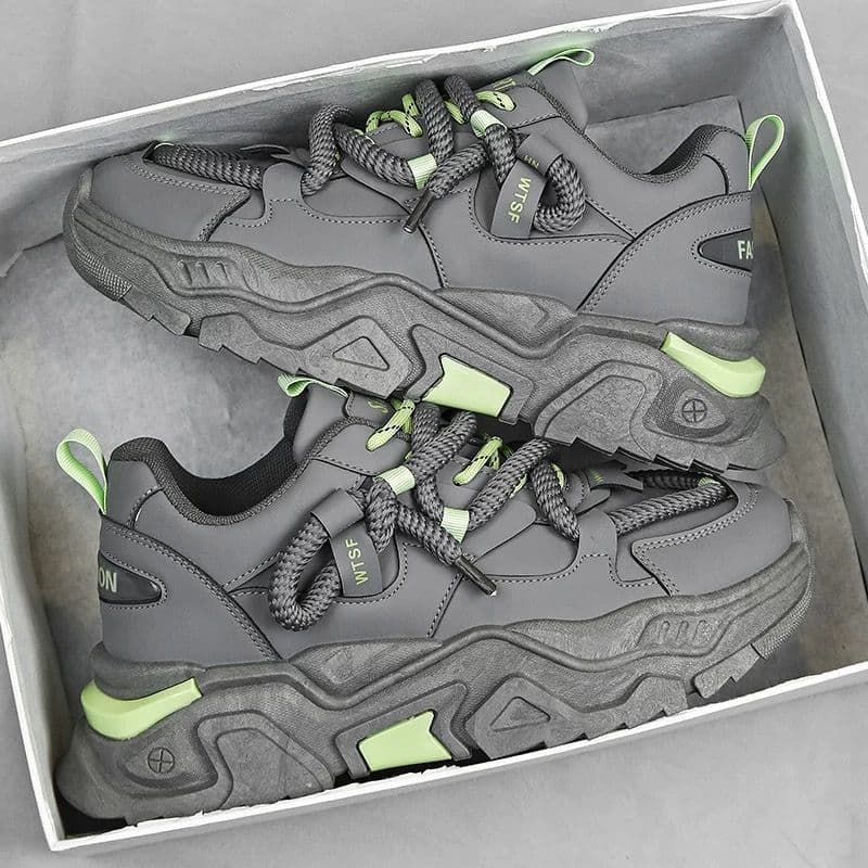 Primavera sapatos masculinos novo estilo respirável sapatos masculinos na moda All-Match aumento interno sapatos esporti