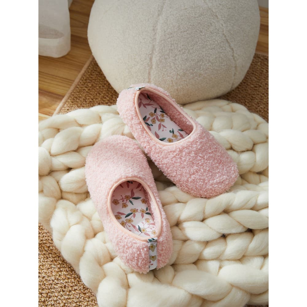 Chinelos quentes casa japonês lã de cordeiro feminino saco salto outono inverno casal antiderrapante à prova dwaterproof