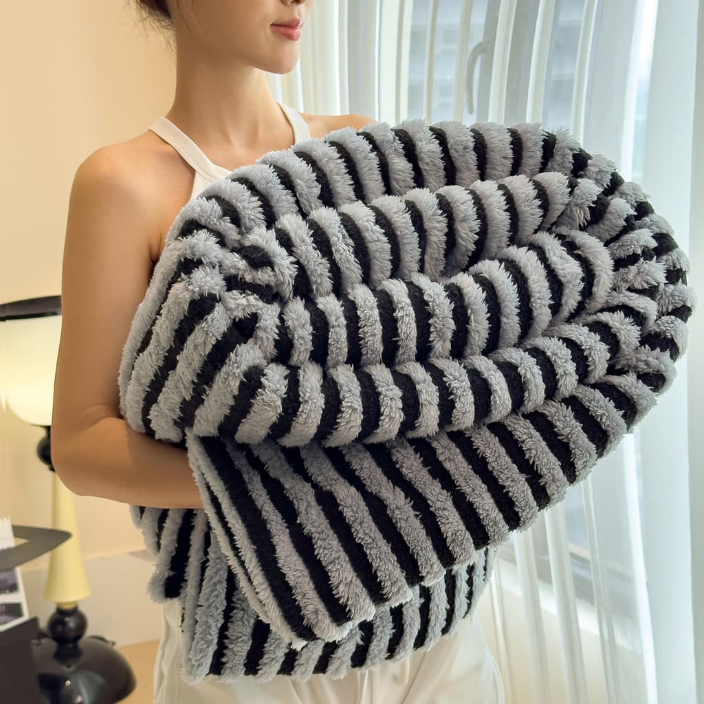 2025 novo estilo leite velo Jacquard cobertor capa cobertor engrossado Coral velo cochilo sofá pequeno cobertor xale peq
