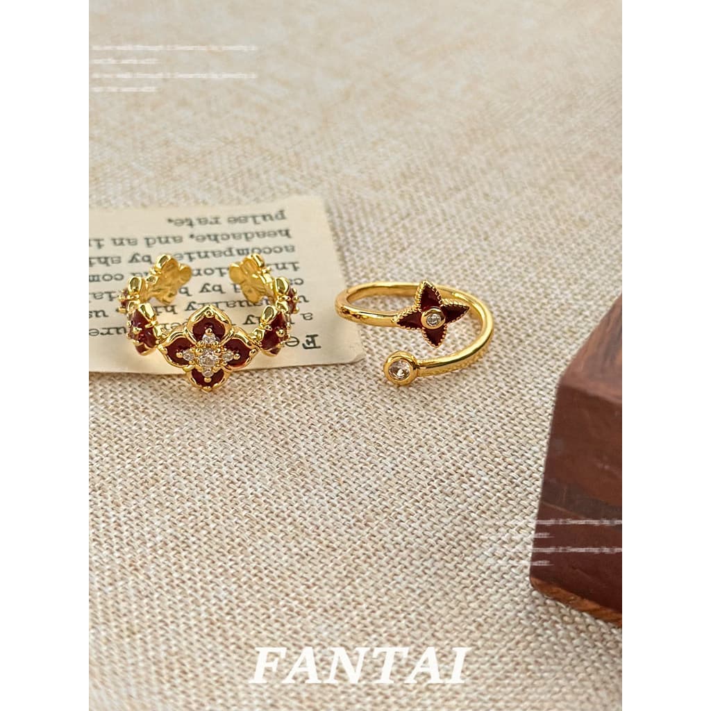 anel de namoro anel solitario FANTAI luz trevo francês anel aberto feminino luz luxo High-End estilo de dinheiro antigo