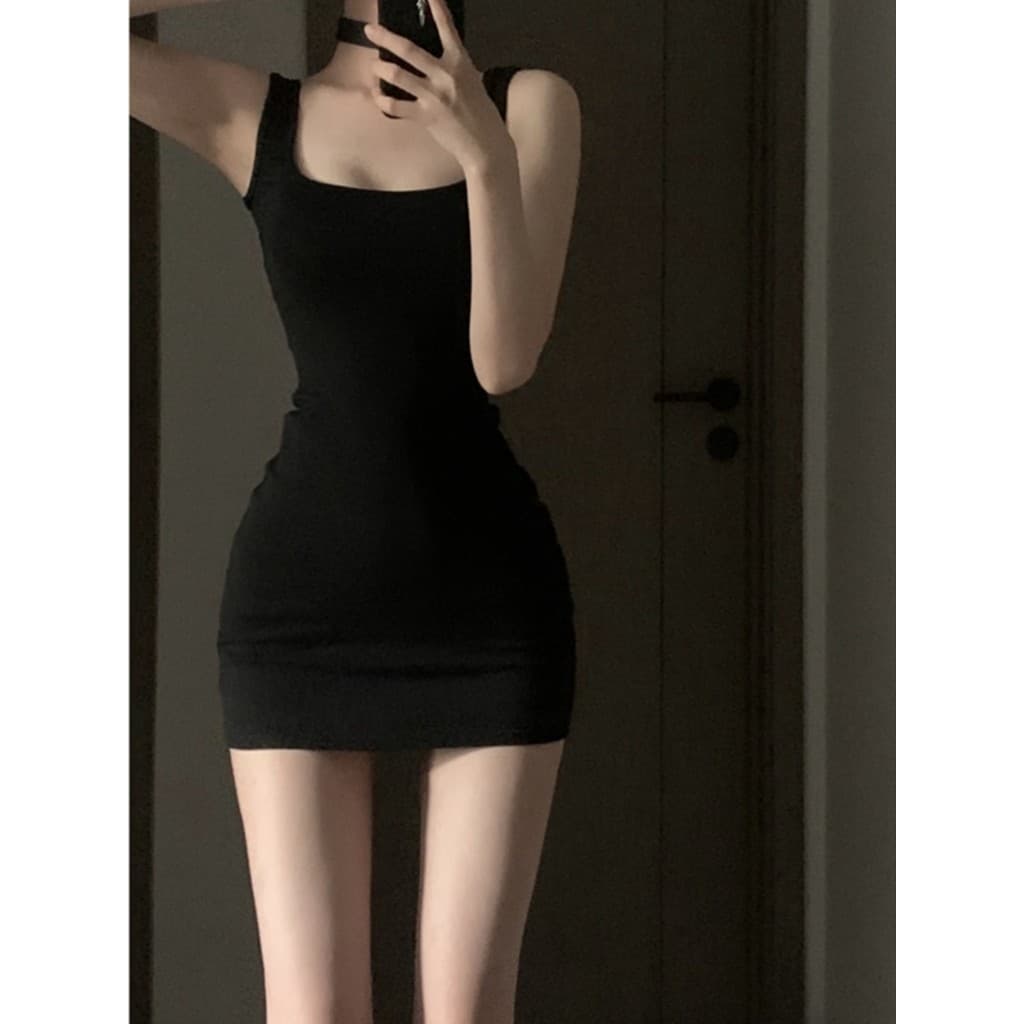 Verão feminino primavera cintura estreita mais magro olhar pequeno vestido preto puro desejo quente menina pescoço quadr