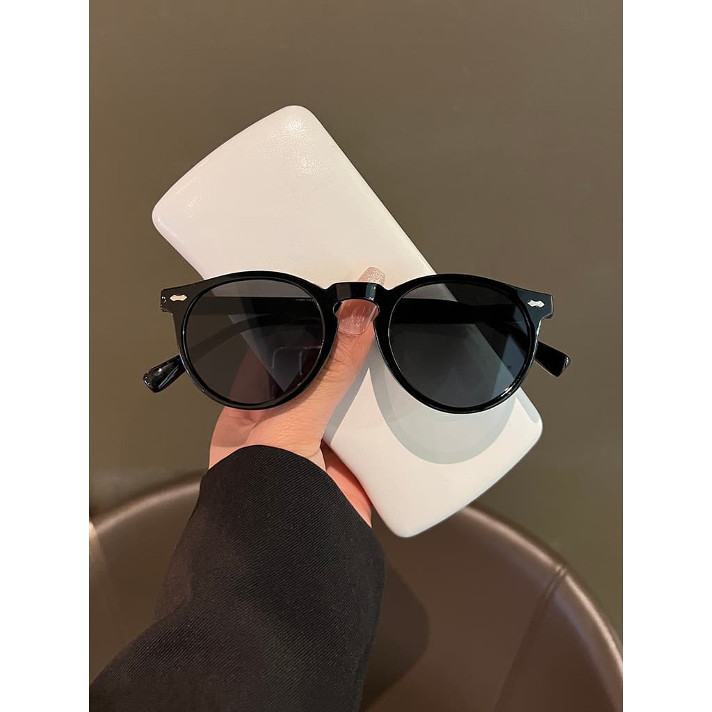 Europeu americano Retro pequeno redondo óculos de sol rosto redondo moda bege Studs pequeno quadro óculos de sol férias