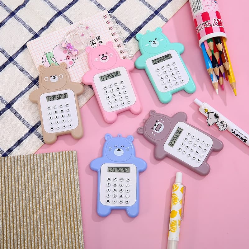 Calculadora Portátil Colorida em Forma de Urso para Alunos do Ensino Fundamental, Material Escolar Alienígena WJ356