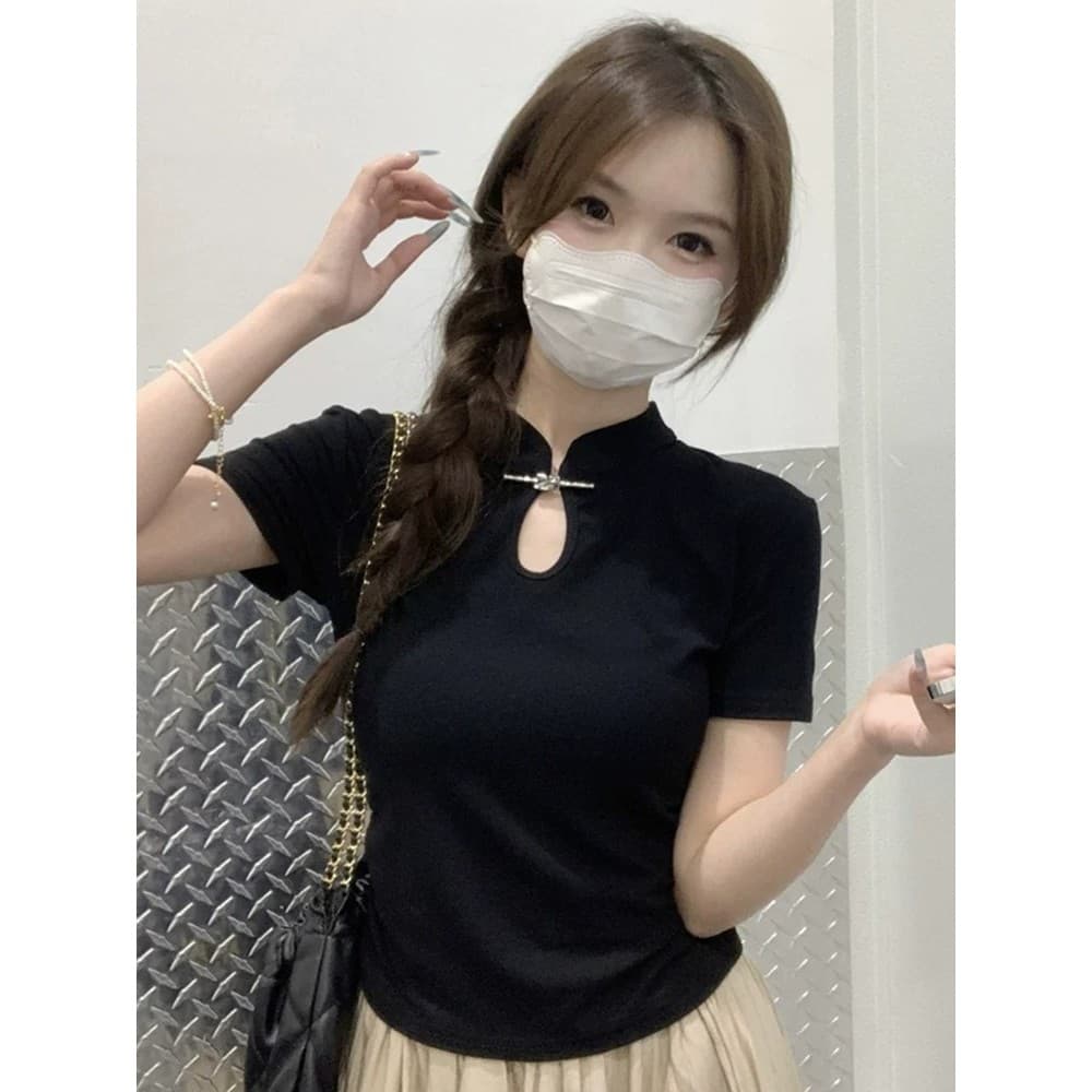 Novo estilo chinês curto de manga curta camiseta feminina verão 2026 novo estilo estilo estilo chinês fivela Cheongsam c