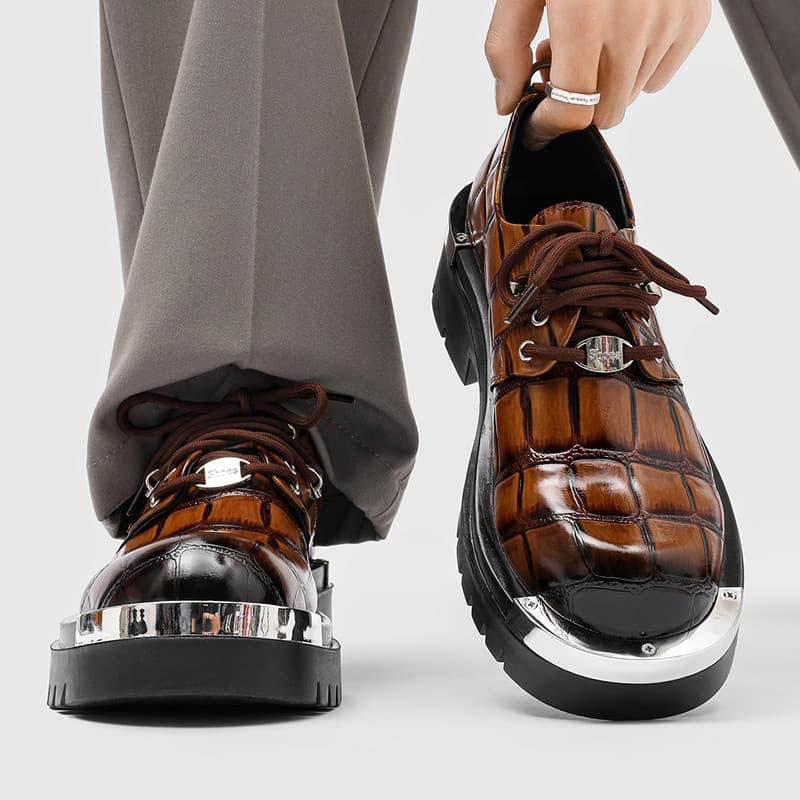 Sapatos Derby de sola grossa masculino padrão de crocodilo marrom dedo grande sapatos de couro casuais masculinos Workwe