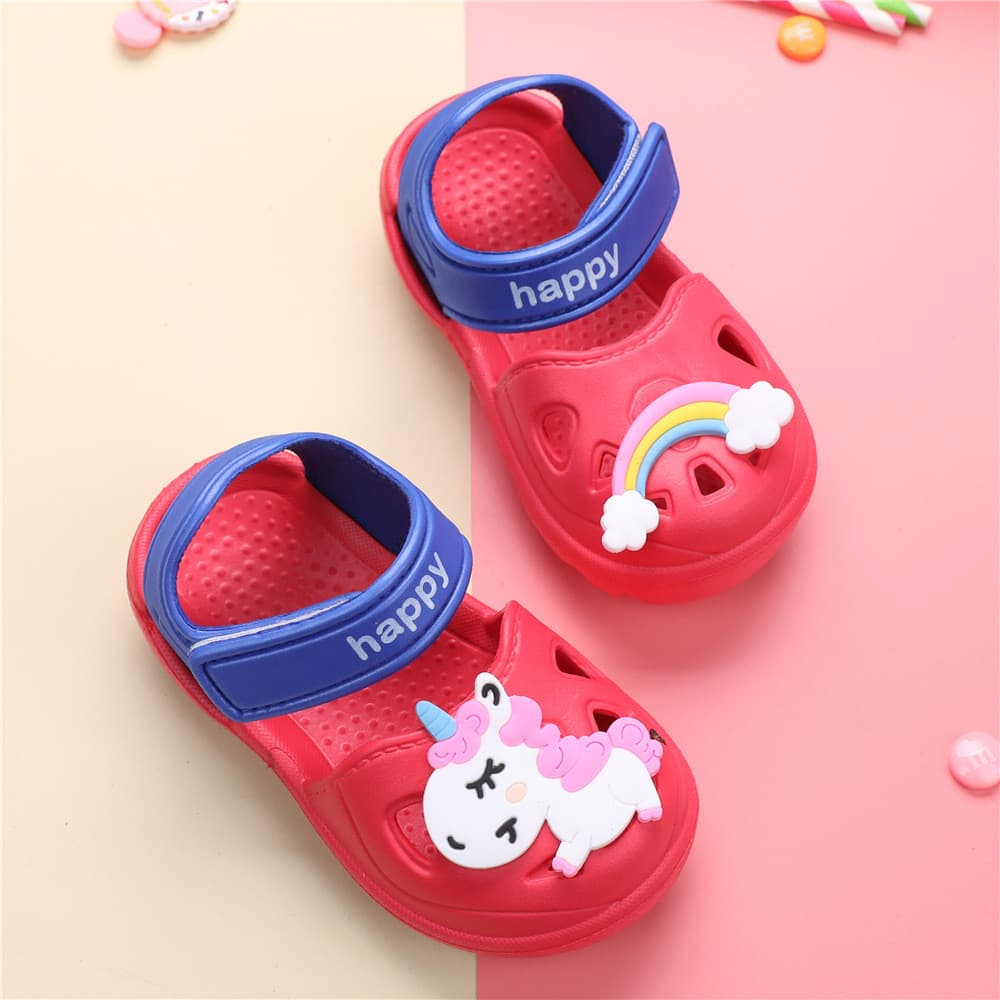 2026 novo estilo crianças sandálias meninas verão interior ao ar livre antiderrapante sola macia meninos buraco sapatos