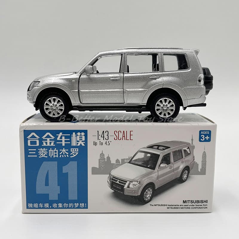 1 : 43 Modelo De Carro Fundido Brinquedo Mitsubishi Pajero 4WD Turbo Puxar Para Trás SUV Réplica Em Miniatura Presentes