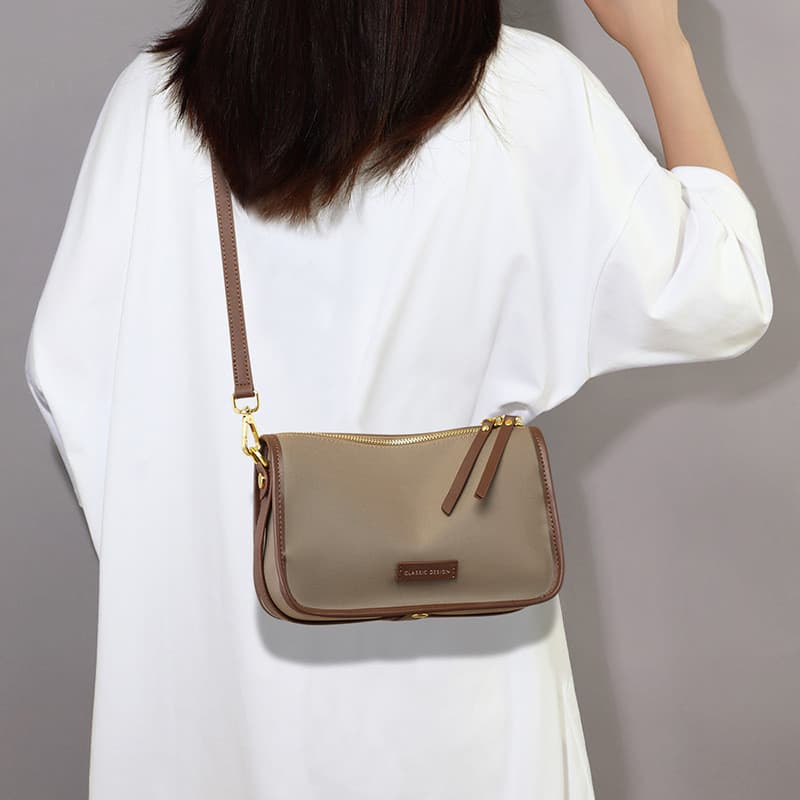 Bolsa novo estilo verão bolsa feminina luz luxo grande capacidade bolsa de ombro travesseiro All-Match High-End