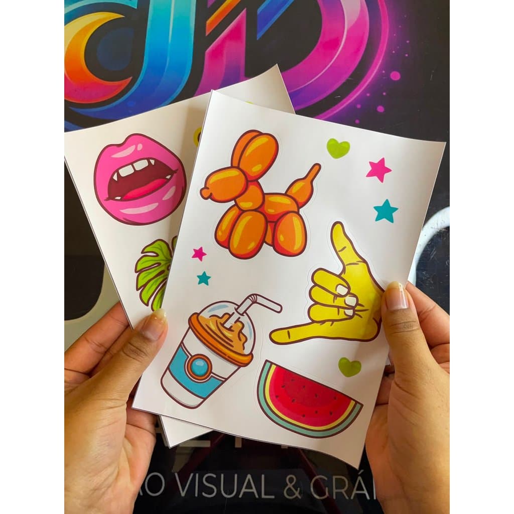 Kit Adesivos Variados Cartela Completa – Tamanhos de 4cm a 11cm – Stickers para Notebook, Garrafa