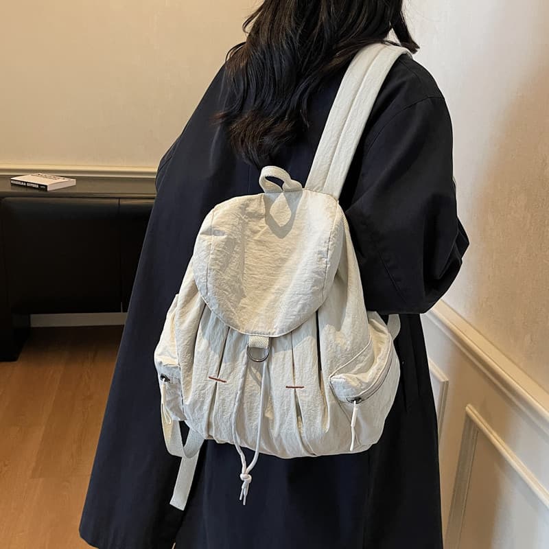 Azn novo produto bolsa de viagem feminina 2025 ao ar livre leve outono Design pequena mochila compras pequena 8.29