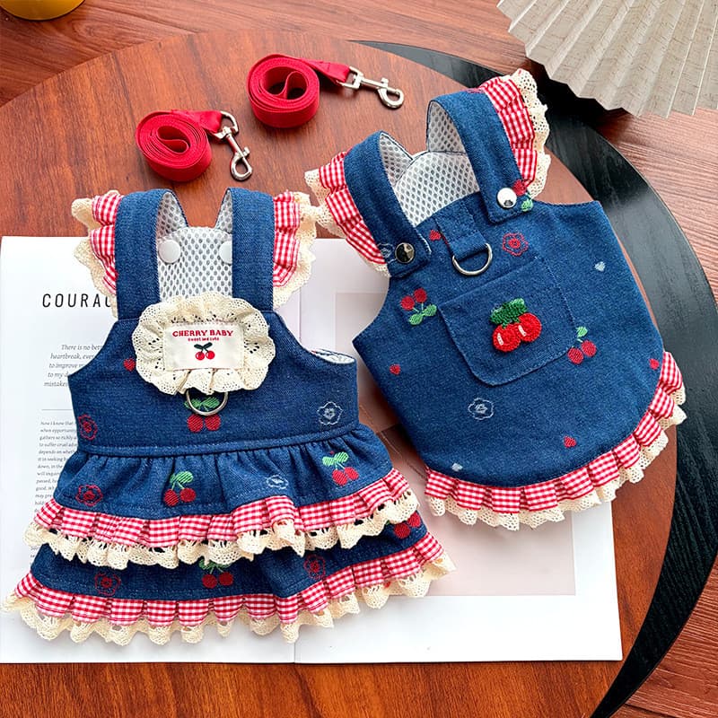 Vestido de Cachorro em Jeans com Suspensório e Estampa de Cereja para Primavera/Verão, Roupas para Cães e Gatos, Acessór
