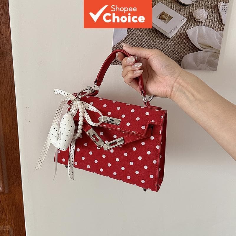 Bolsa Mini de Polca Vermelha e Branca Retrô em PU | Com Charme de Pérola & Polca | Bolsa Tiracolo Retrô Fofa com