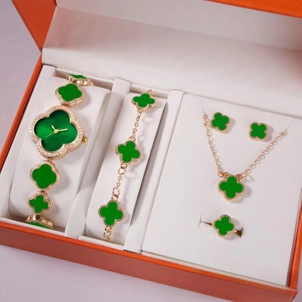 Relógio de Quartzo Feminino com Pulseira de Aço e Trevo de Quatro Folhas Verde Fresco + Conjunto de Anéis em Caixa de Pr