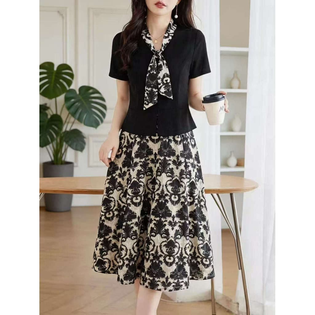 High-End mãe verão manga curta cachecol gola falso vestido de duas peças mais magro olhar redução de idade moda Eleg