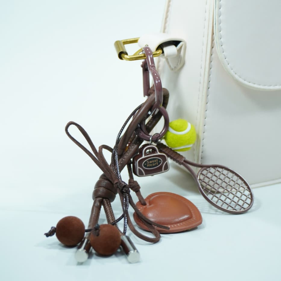 Chaveiro Pingente Charm de Bolsa Cereja Raquete Beacht Tênis