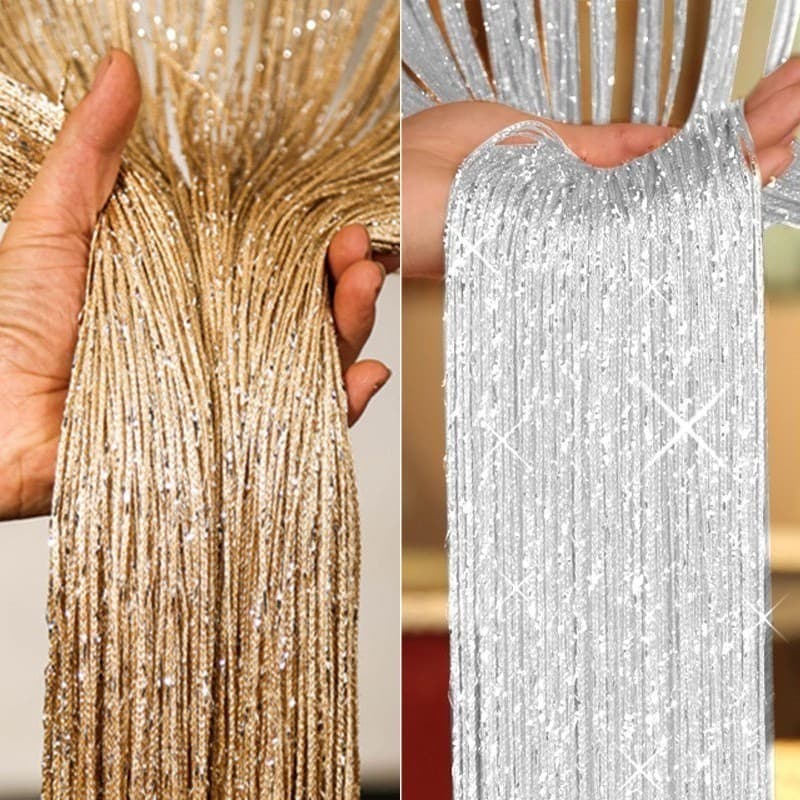 Cortinas de cordão de couro prateado, 1 metro por 2 metros, usadas para decoração de portas e janelas.
