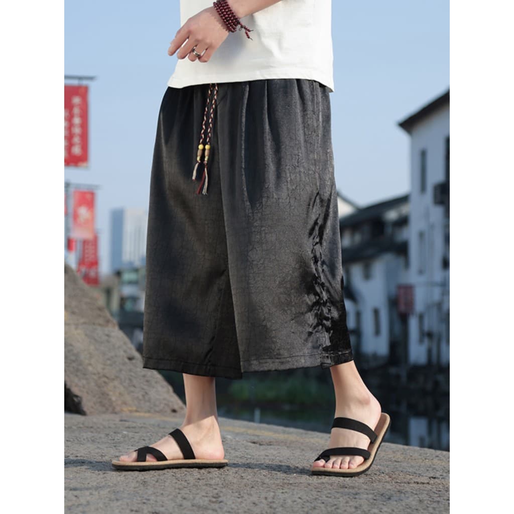 Novo estilo chinês rachado gelo seda Casual Shorts fivela masculina solta em linha reta calças cortadas verão calças mas
