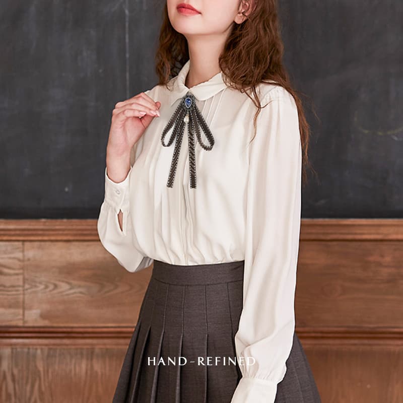 Camisa de gravata borboleta feminina 2025 novo estilo fita laço preto bolinhas temperamento estilo britânico camisa pino