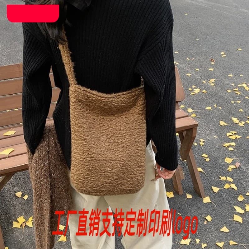 Outono inverno saco feminino simples novo estilo Retro saco de pelúcia grande capacidade balde saco de lã Cross-body sac