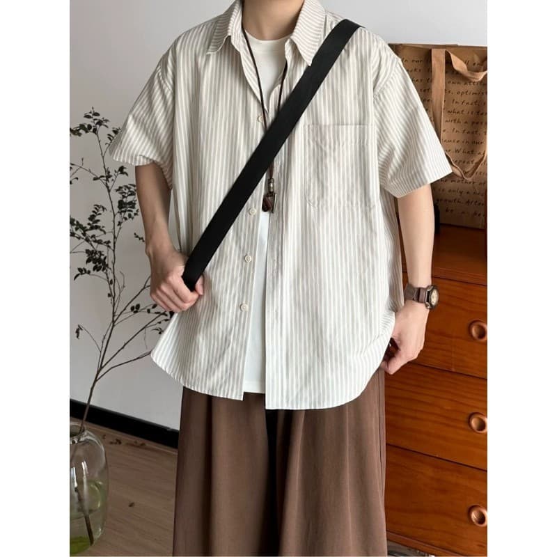 B East Japonês Masculino Retro Listras Verticais Camisa de Manga Curta Unissex Solta Casual All-Match Lapela Camisa Jaqu